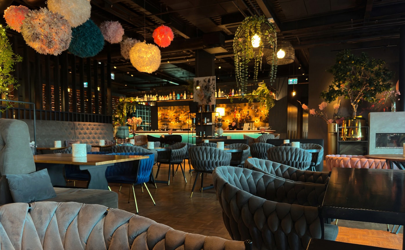 Restaurant Scene
